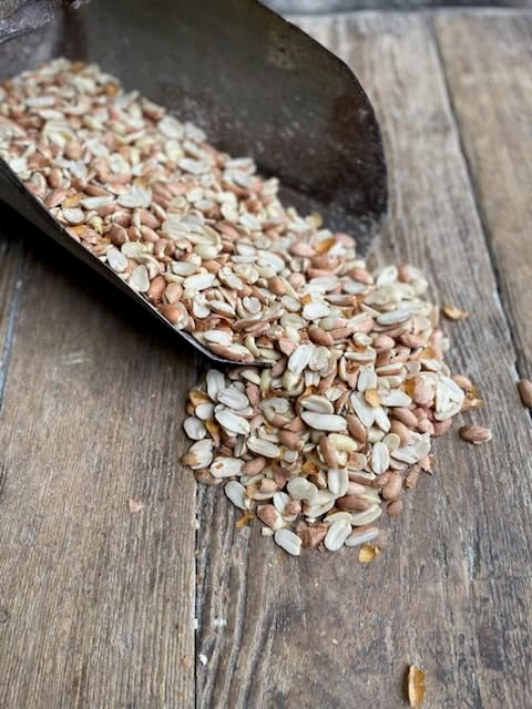 Out of Shell Peanut Splits & Wholes, 25lb R63345