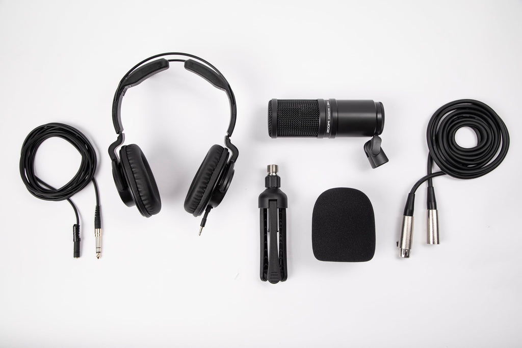 Dynamic Mic & Headphones Pack P21268