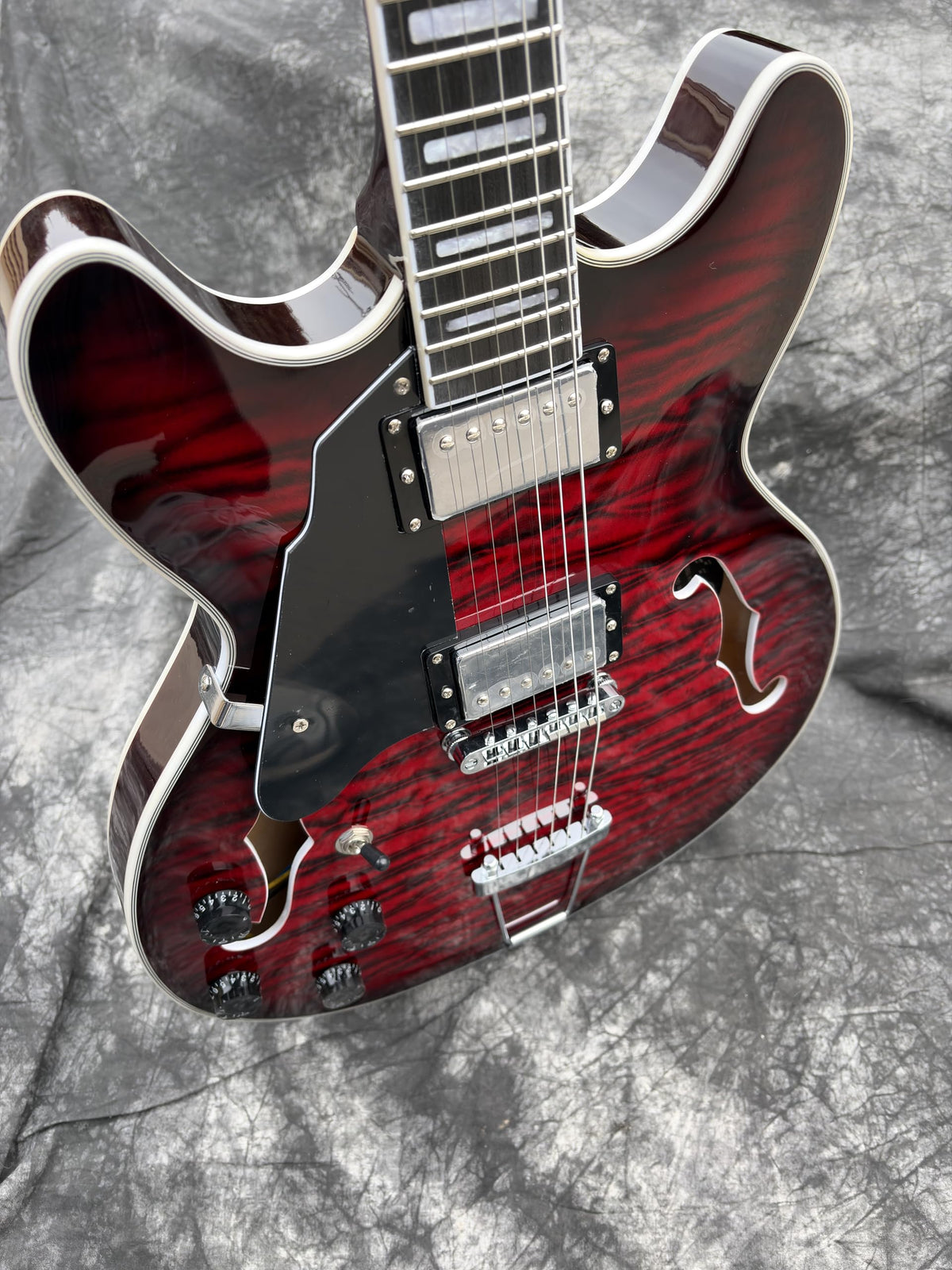 Left-Handed Semi-Hollow Body Electric Guitar L5400