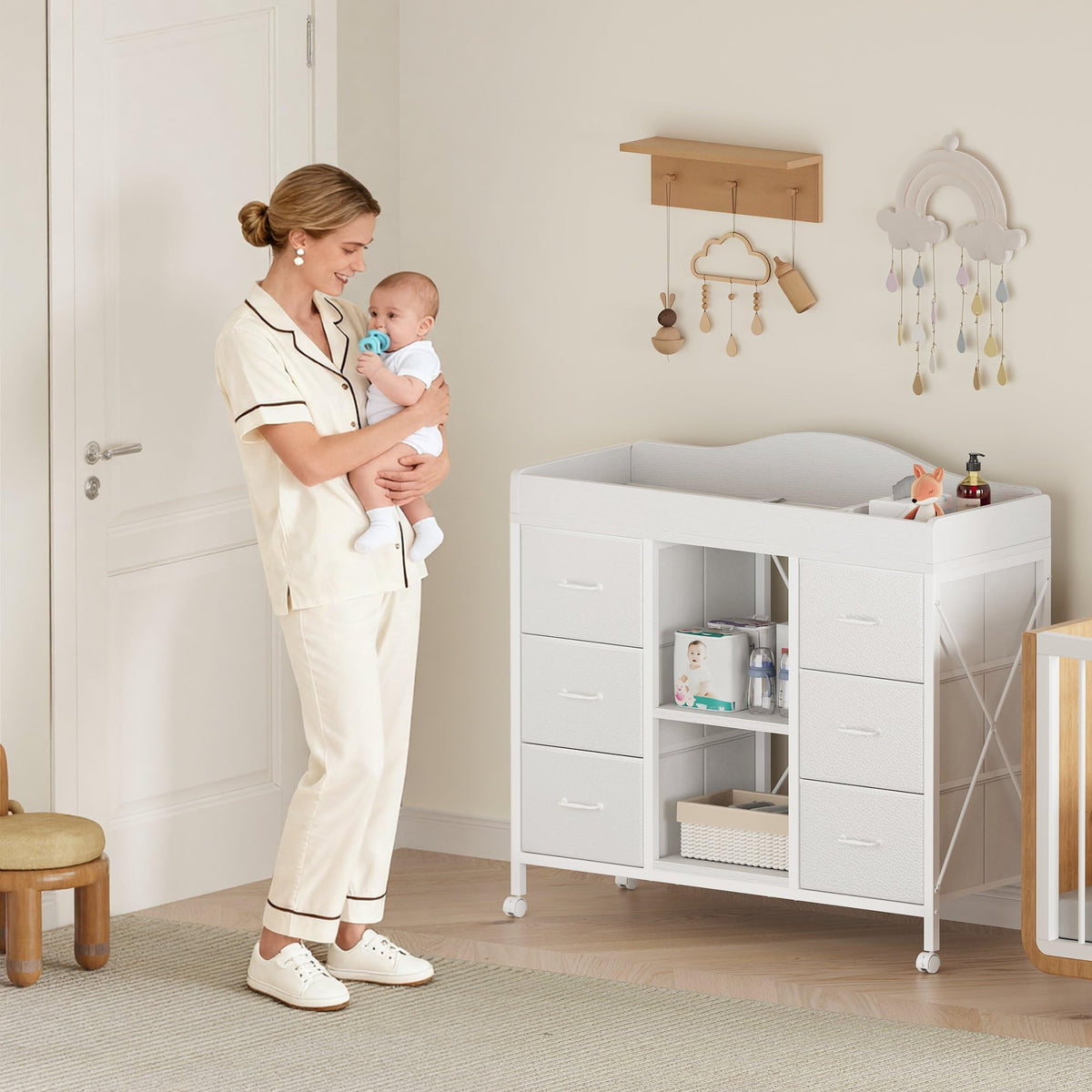 White 6 Drawer Dresser A1962