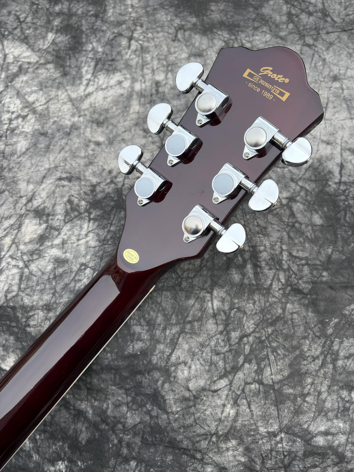 Left-Handed Semi-Hollow Body Electric Guitar L5400
